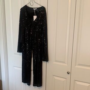 Elegant Black Sequin suit